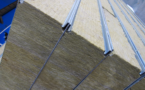 存放橫鋪巖棉板需要注意什么？